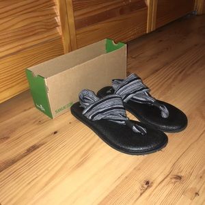 Sanuk Shoes - 💕Yoga mat shoes 6-7💕 Sanuk Shoes - 💕Yoga mat shoes 6-7💕